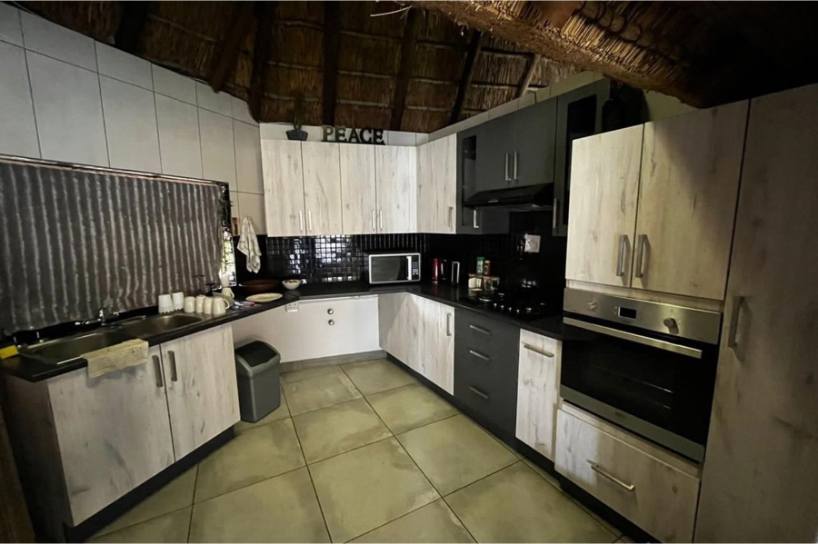 8 Bedroom Property for Sale in Broederstroom North West